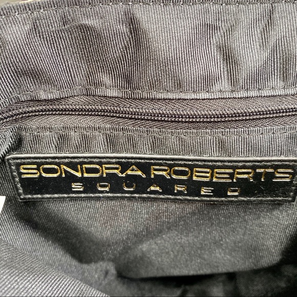 S O N D R A R O B E R T S : Woven Folio Bag - Picture 5 of 5